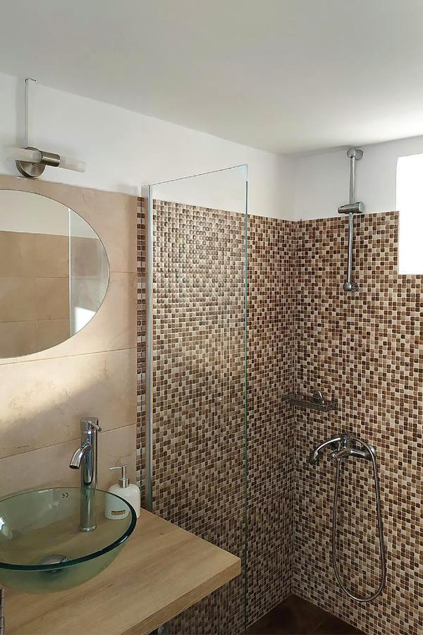 Poros Town Ariadne,Traditional Apartment In Centre Of Poros מראה חיצוני תמונה